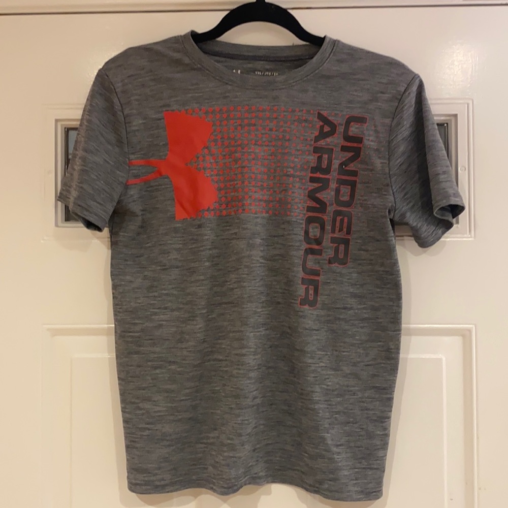 Under Armour Youth XL T-shirt